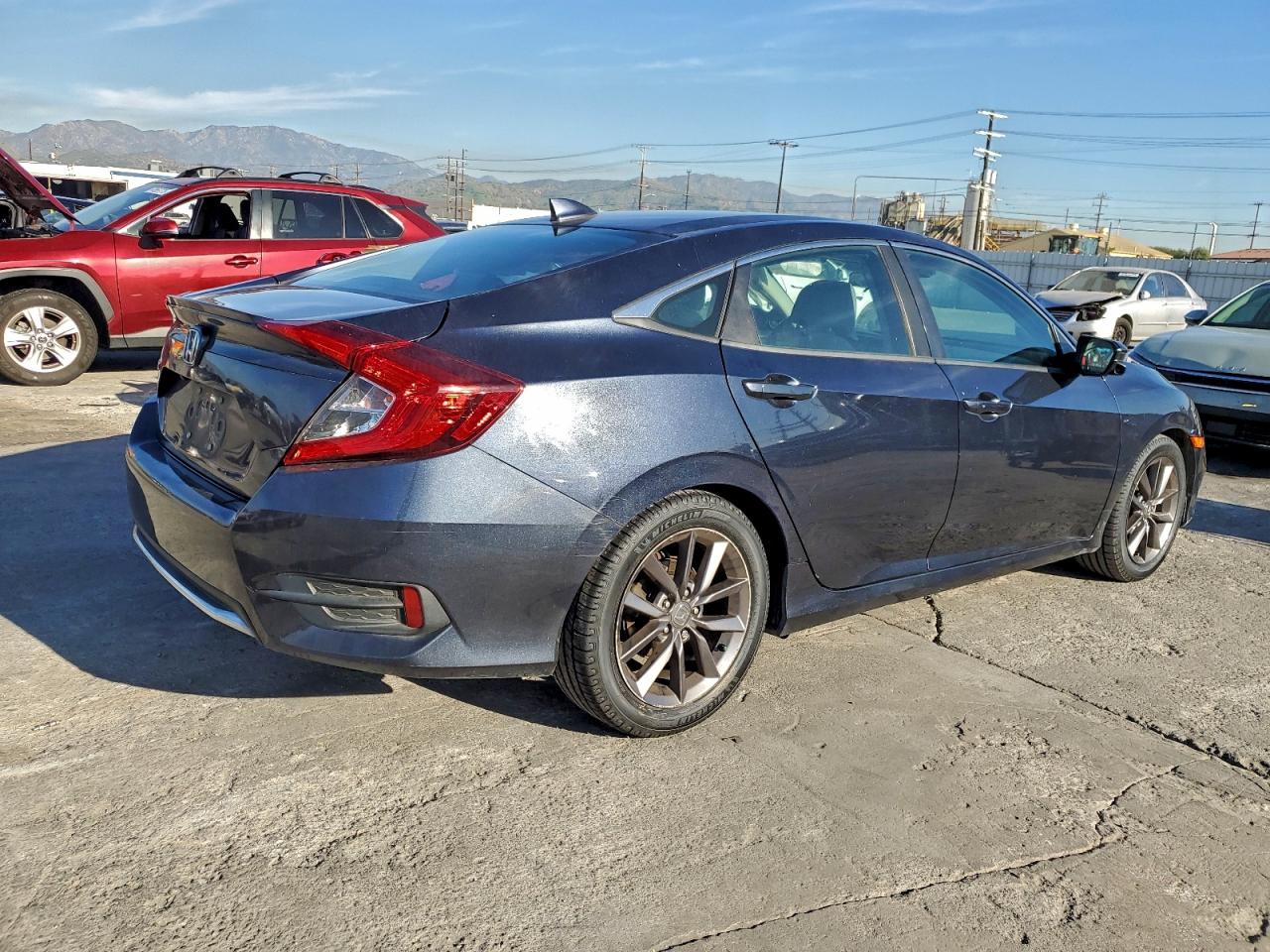 2020 HONDA CIVIC EX photo 5