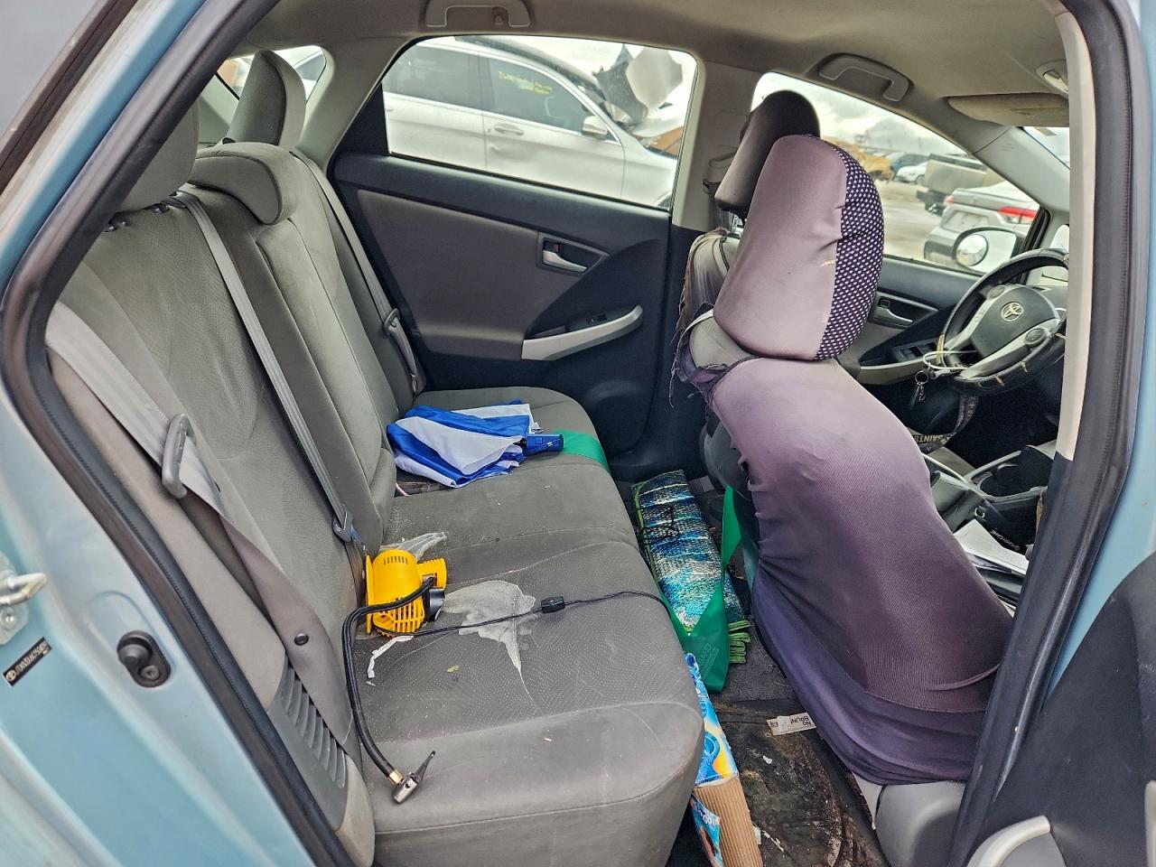 2012 TOYOTA PRIUS photo 10