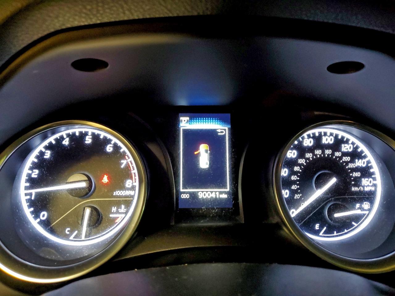 2018 TOYOTA CAMRY L photo 25