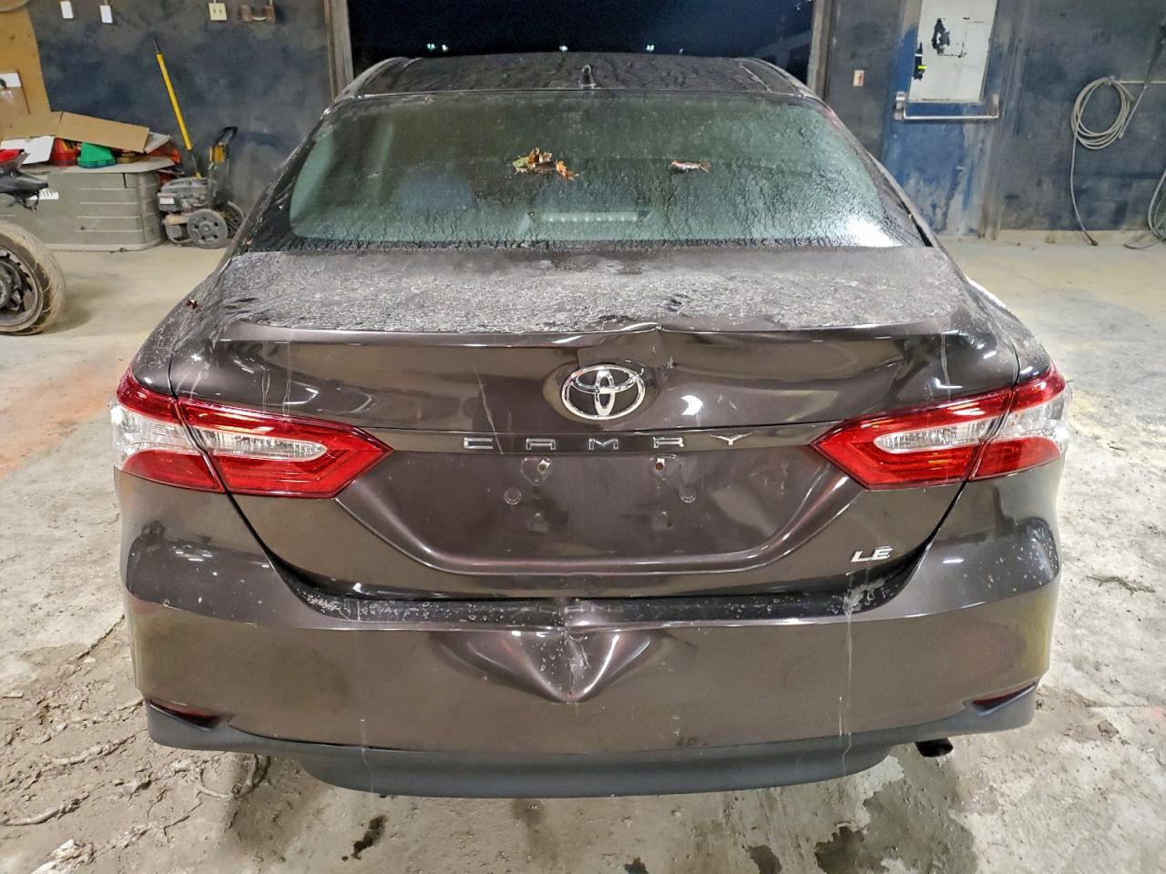 2018 TOYOTA CAMRY L photo 16