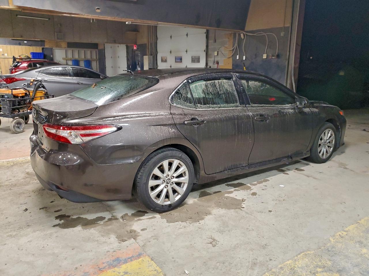 2018 TOYOTA CAMRY L photo 7