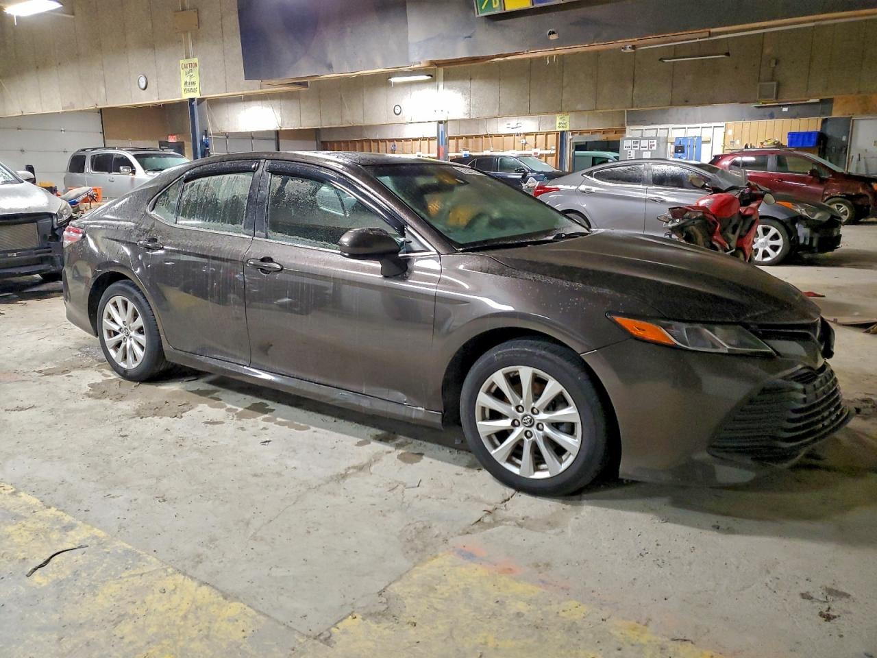 2018 TOYOTA CAMRY L photo 10