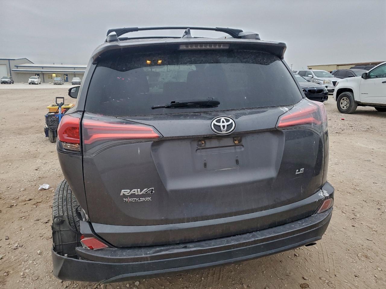 2016 TOYOTA RAV4 LE photo 6