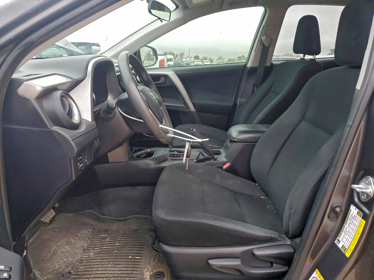 2016 TOYOTA RAV4 LE photo 7