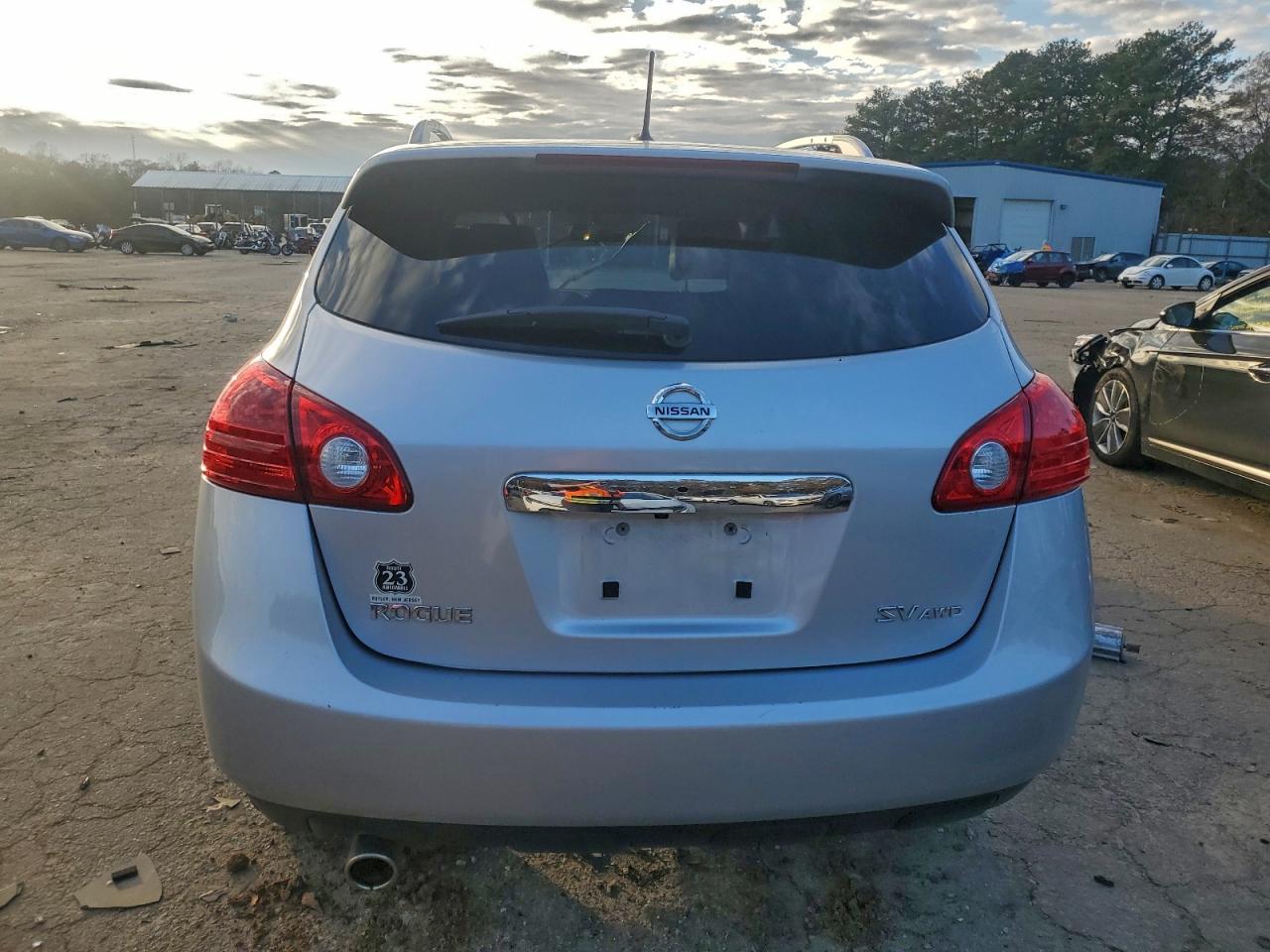 2013 NISSAN ROGUE S photo 6