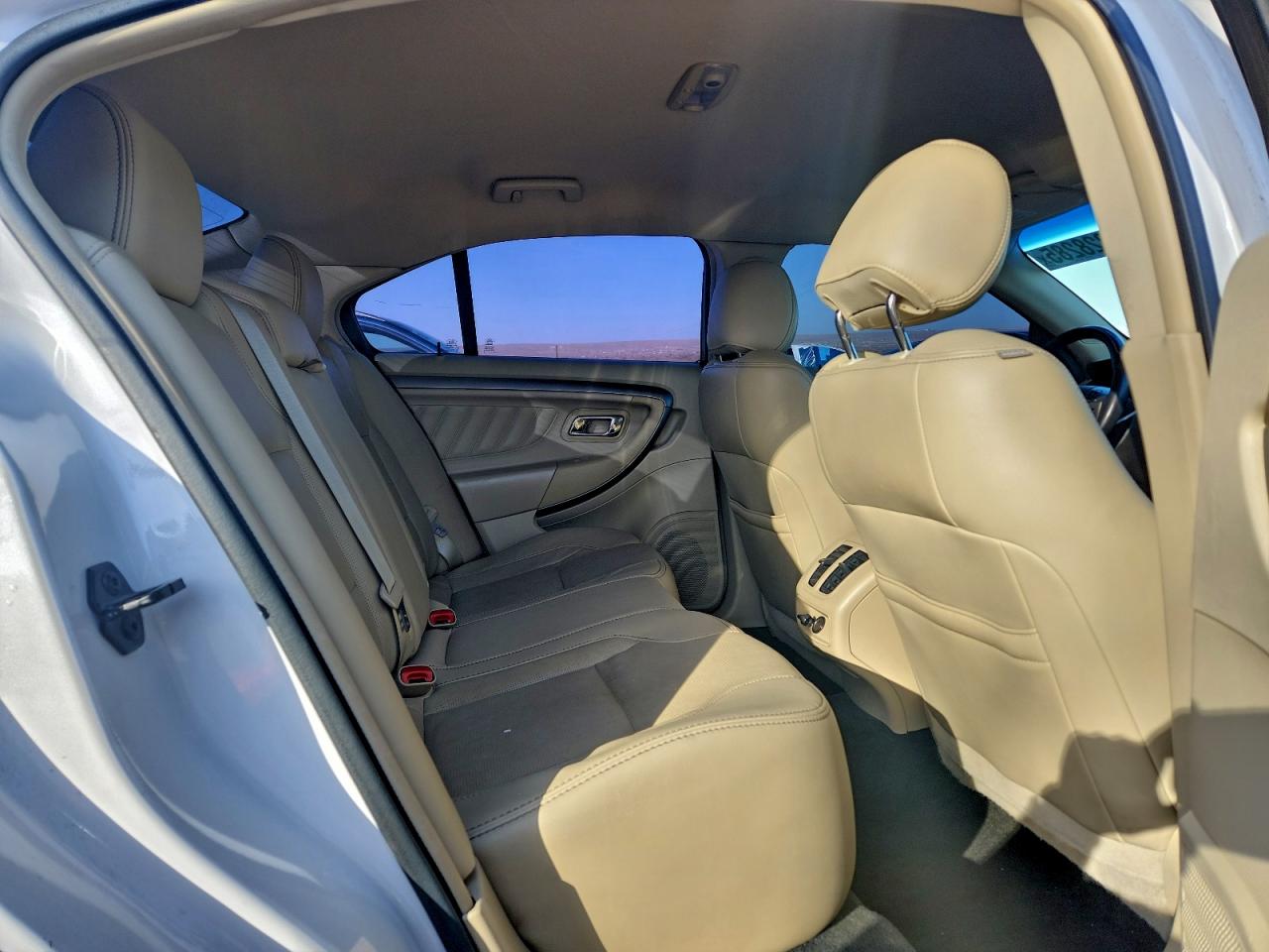 2015 FORD TAURUS LIMITED photo 18