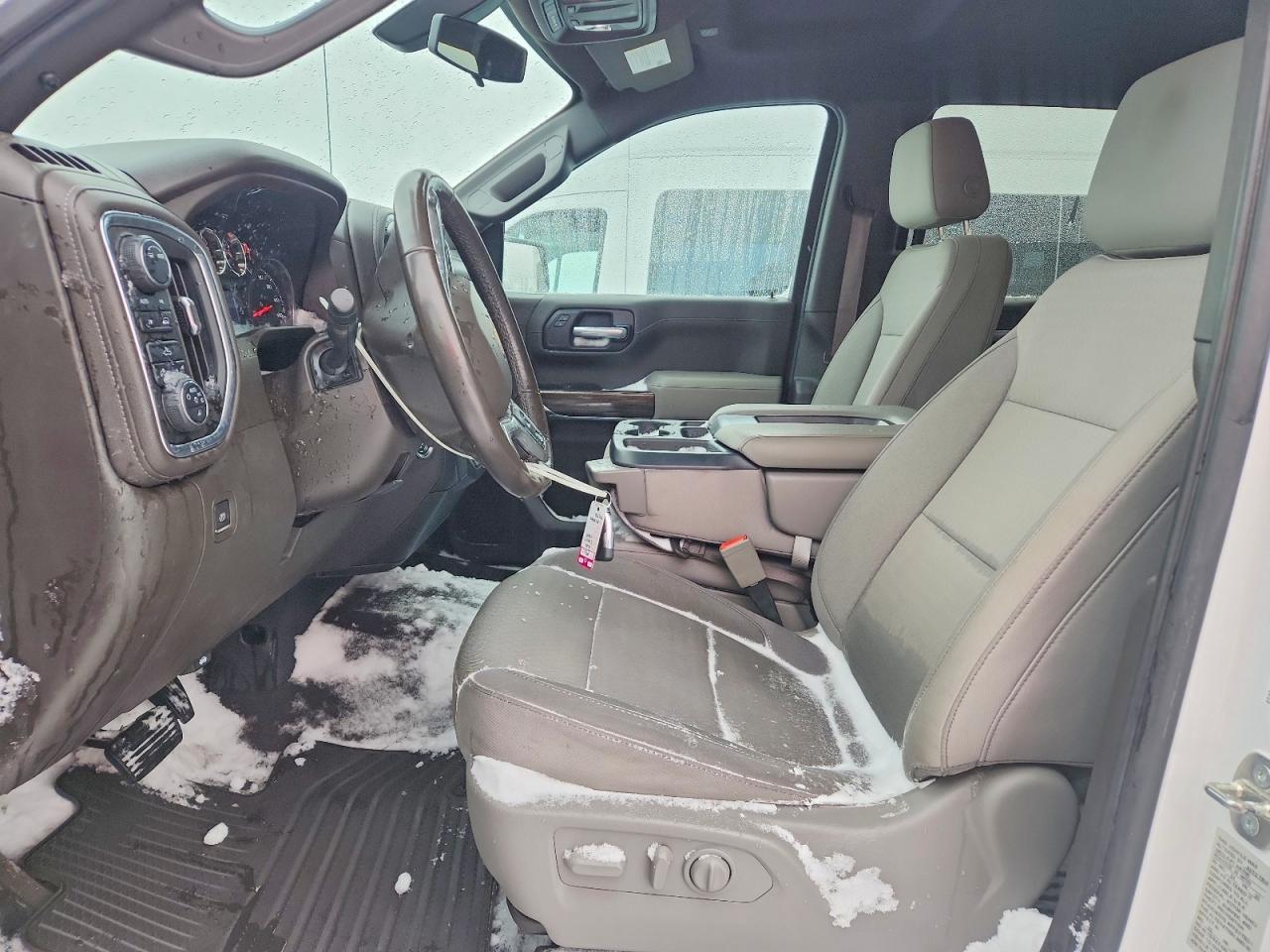 2020 CHEVROLET SILVERADO K1500 LT photo 13