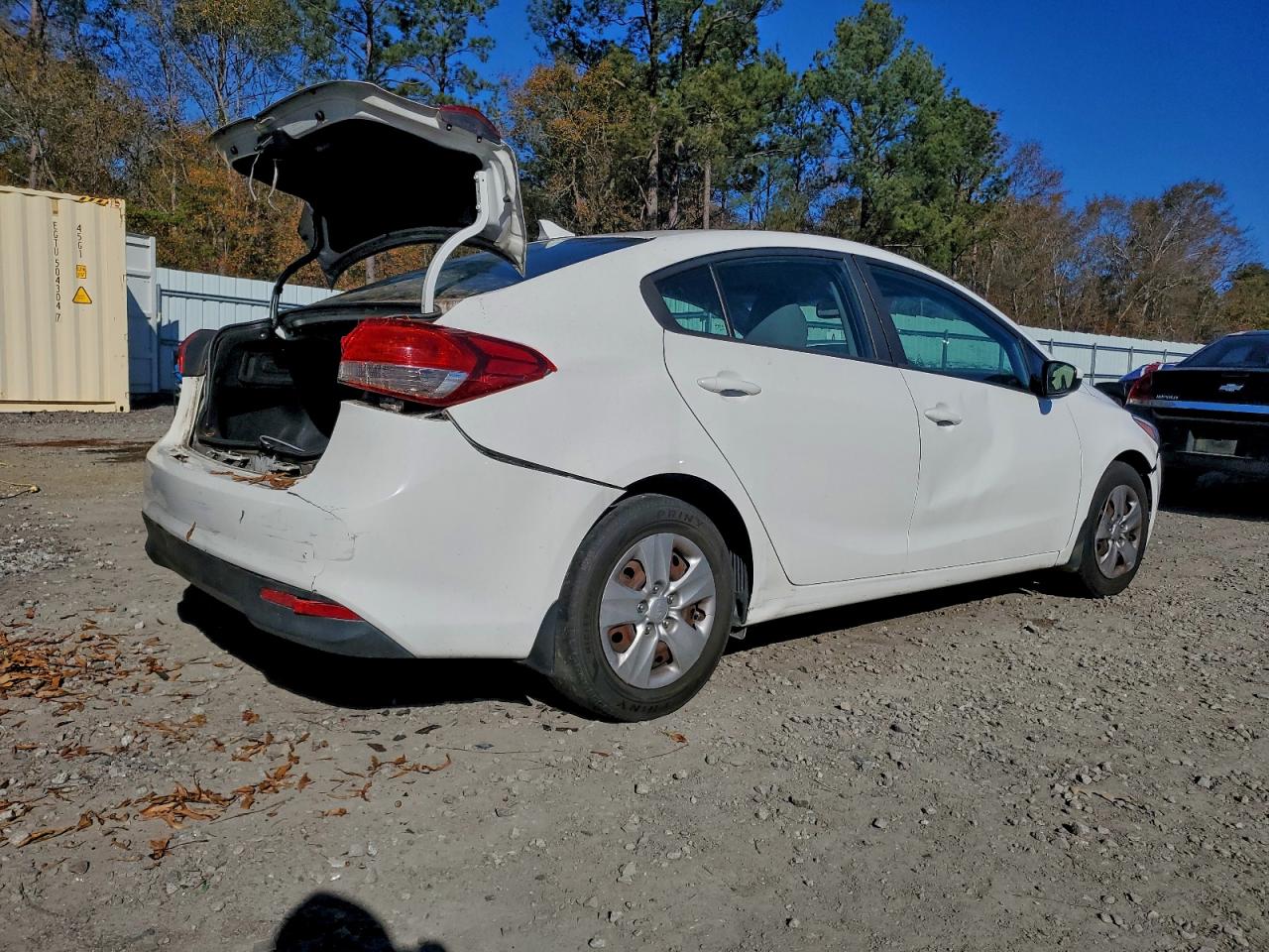 2017 KIA FORTE LX photo 5