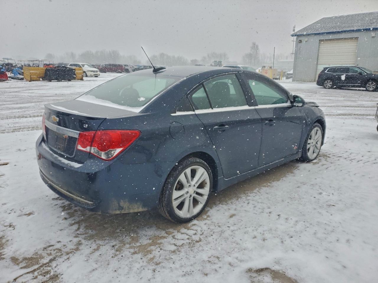 2016 CHEVROLET CRUZE LIMITED LT photo 3