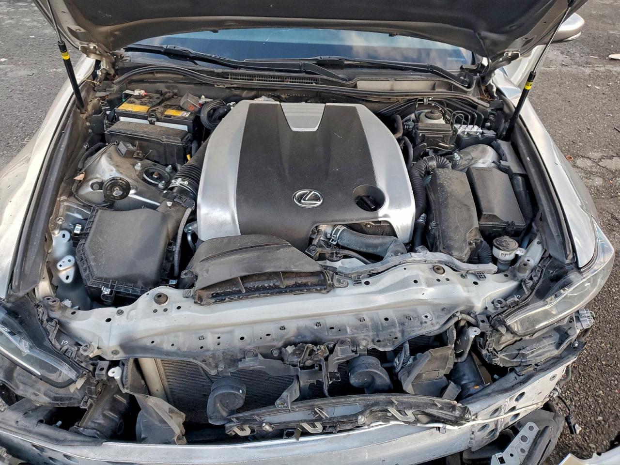 2017 LEXUS IS 300 photo 11