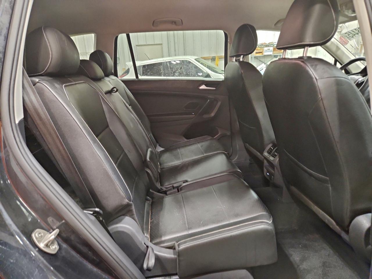 2021 VOLKSWAGEN TIGUAN SE photo 19