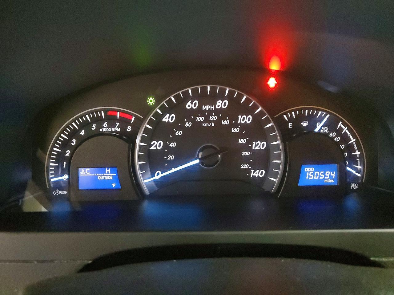 2014 TOYOTA CAMRY L photo 17
