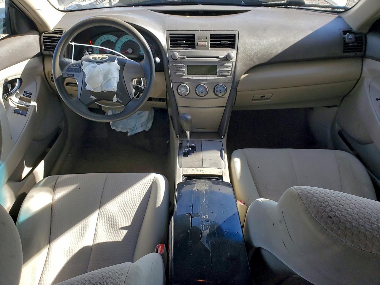 2011 TOYOTA CAMRY BASE photo 15