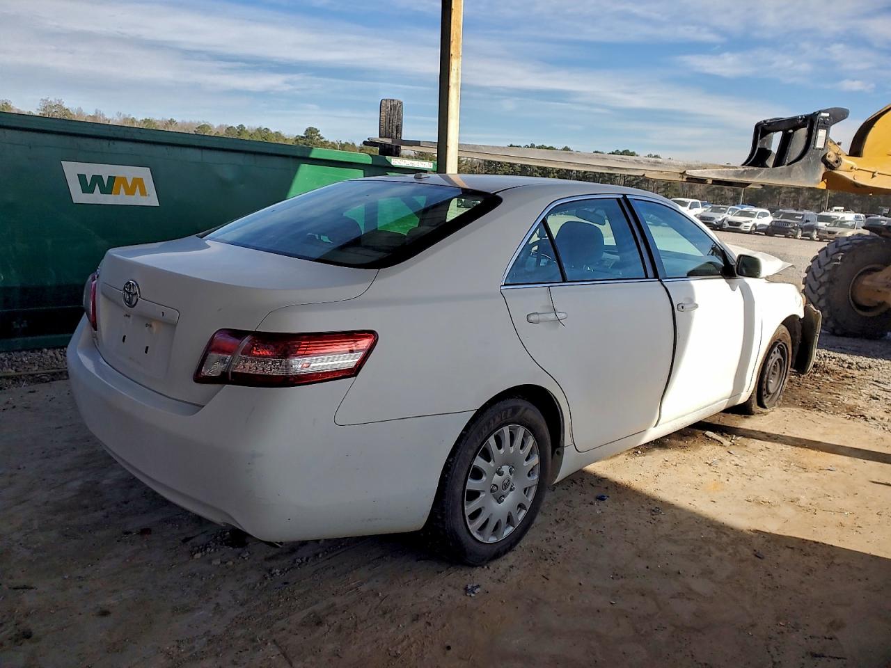 2011 TOYOTA CAMRY BASE photo 5
