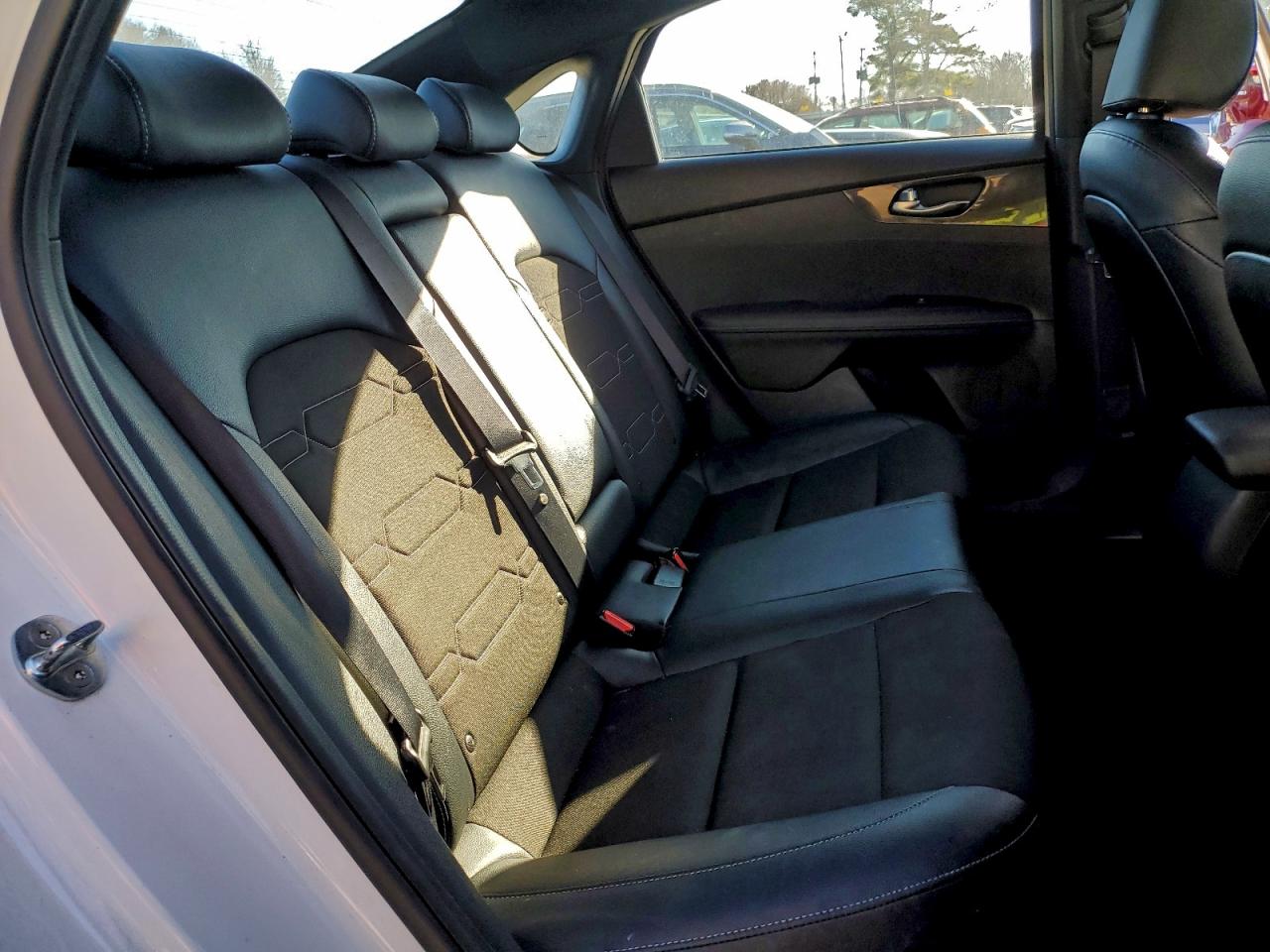 2023 KIA FORTE GT LINE photo 10