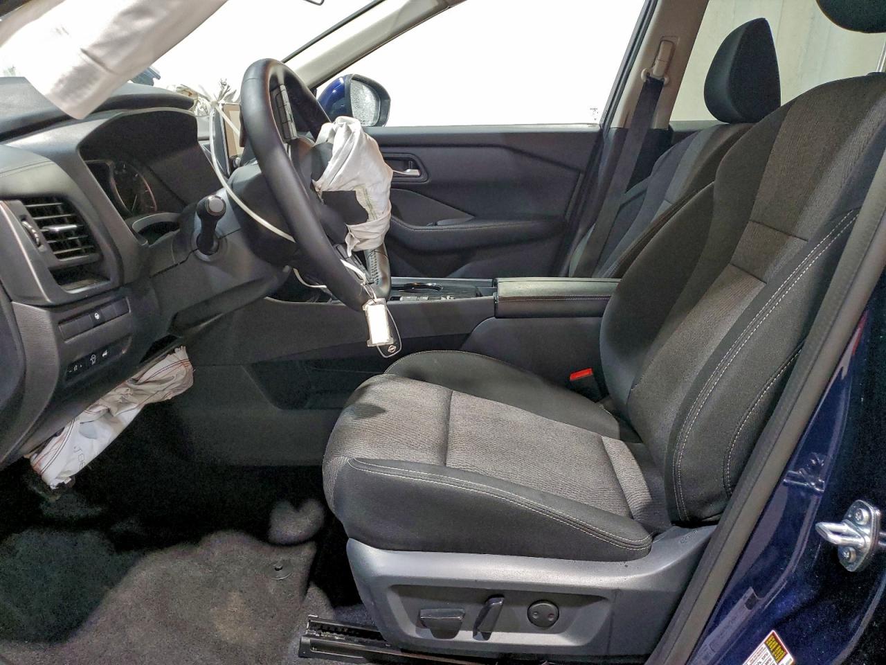 2025 NISSAN ROGUE SV photo 7