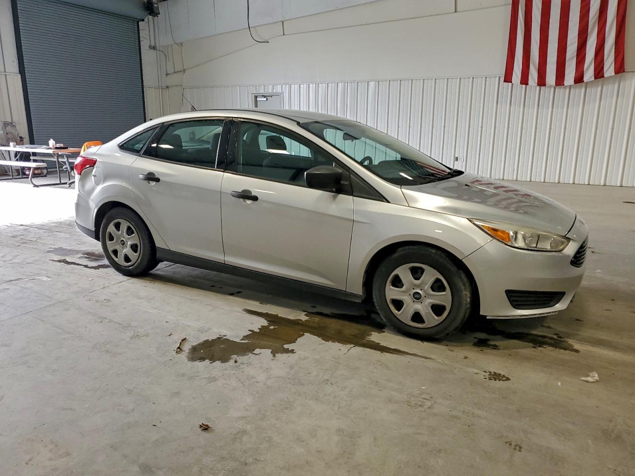 2017 FORD FOCUS S photo 4