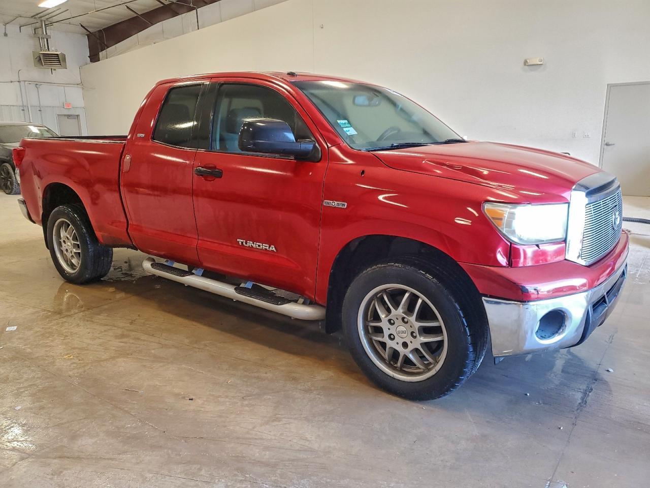 2011 TOYOTA TUNDRA DOUBLE CAB SR5 photo 4