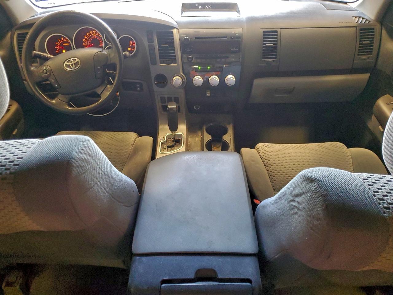 2011 TOYOTA TUNDRA DOUBLE CAB SR5 photo 8