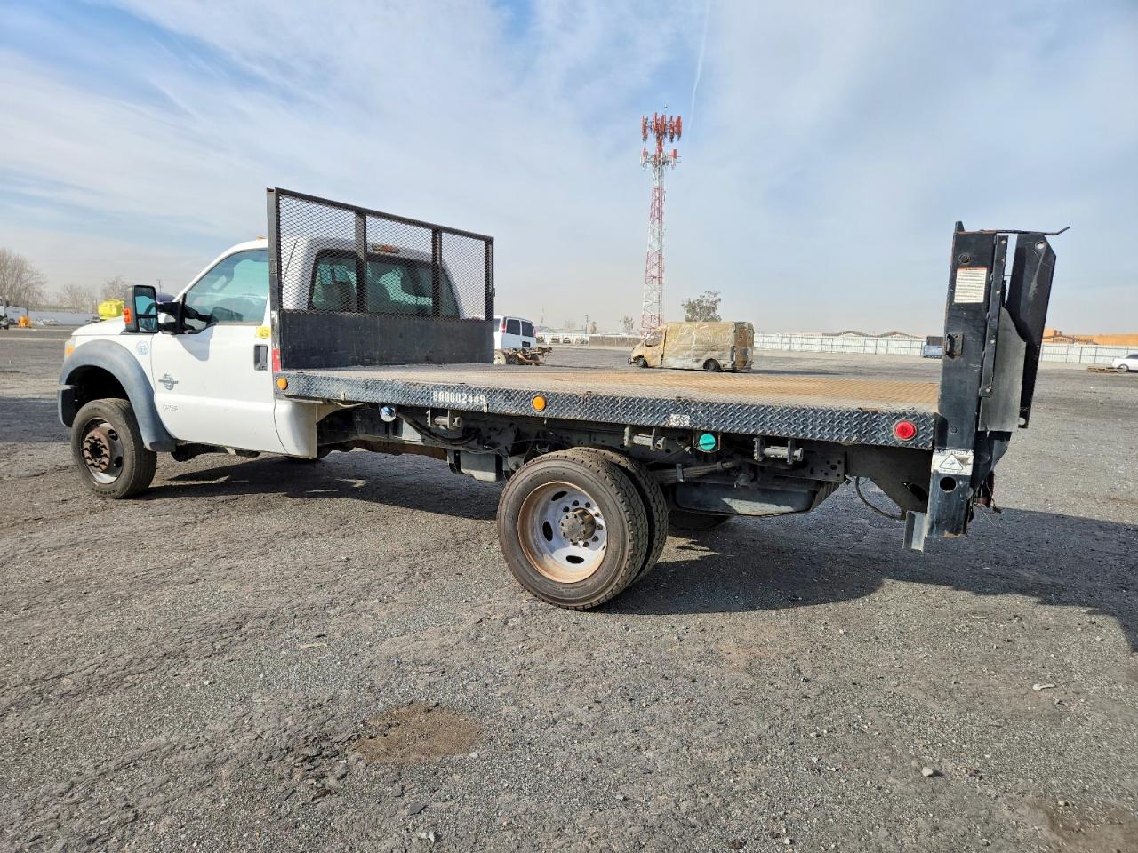 2013 FORD F550 SUPER DUTY FLATBED TRUCK photo 4