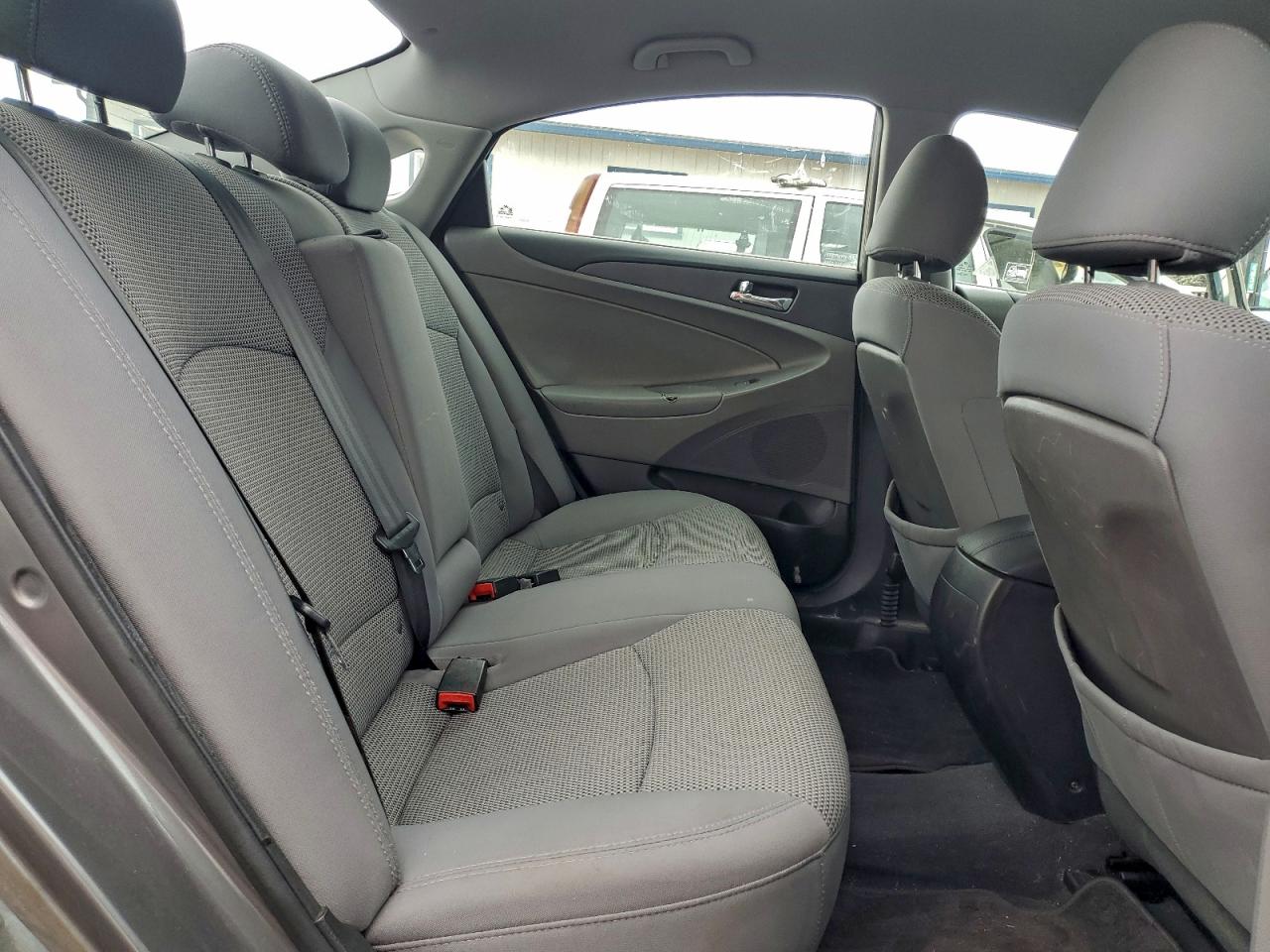 2011 HYUNDAI SONATA GLS photo 19