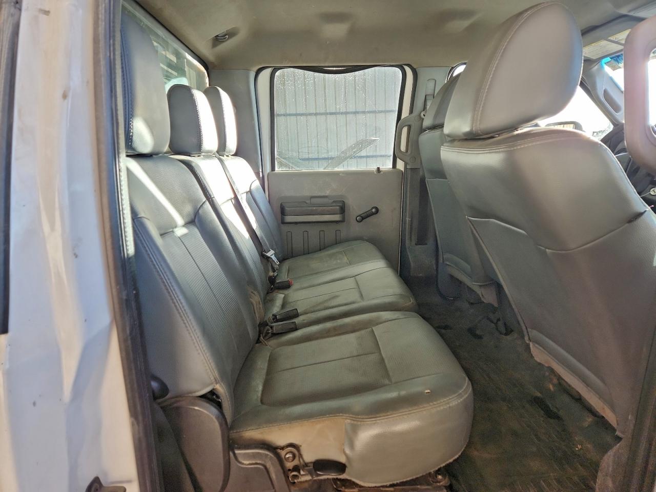 2012 FORD F550 SUPER DUTY photo 28
