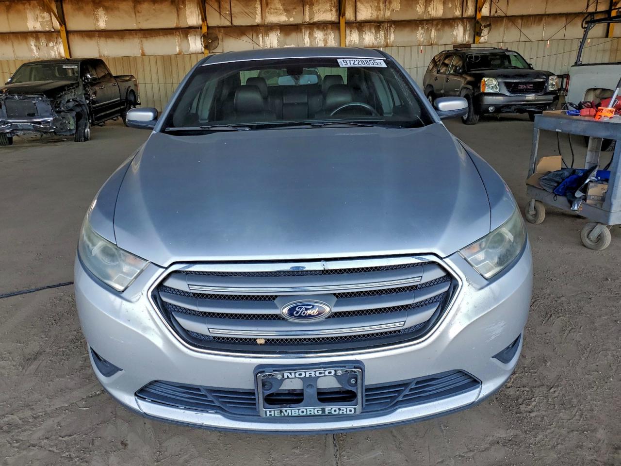 2014 FORD TAURUS SEL photo 9
