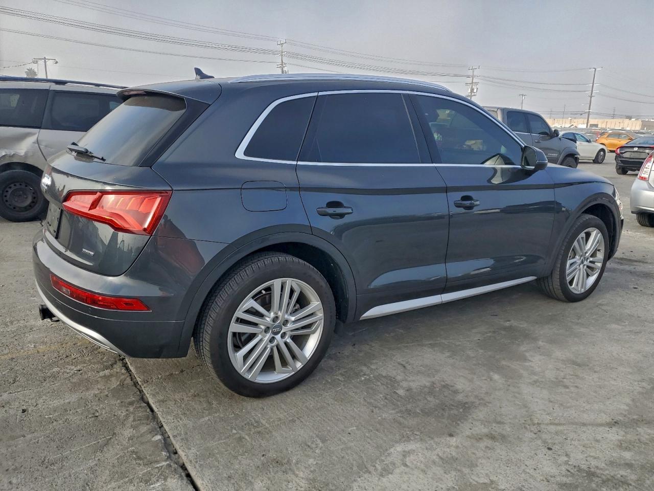 2019 AUDI Q5 PREMIUM PLUS photo 3