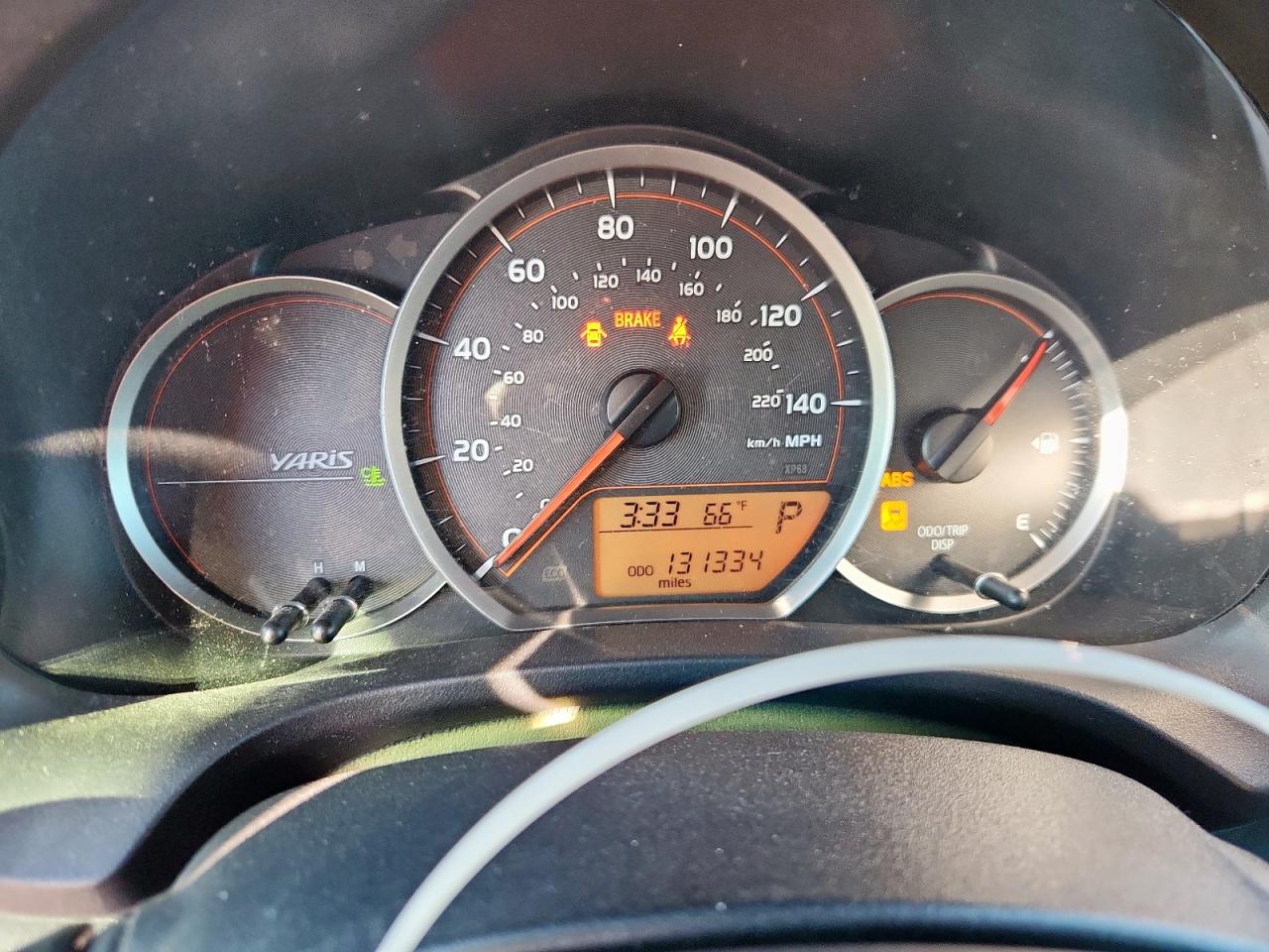 2012 TOYOTA YARIS 5-DOOR LE photo 17