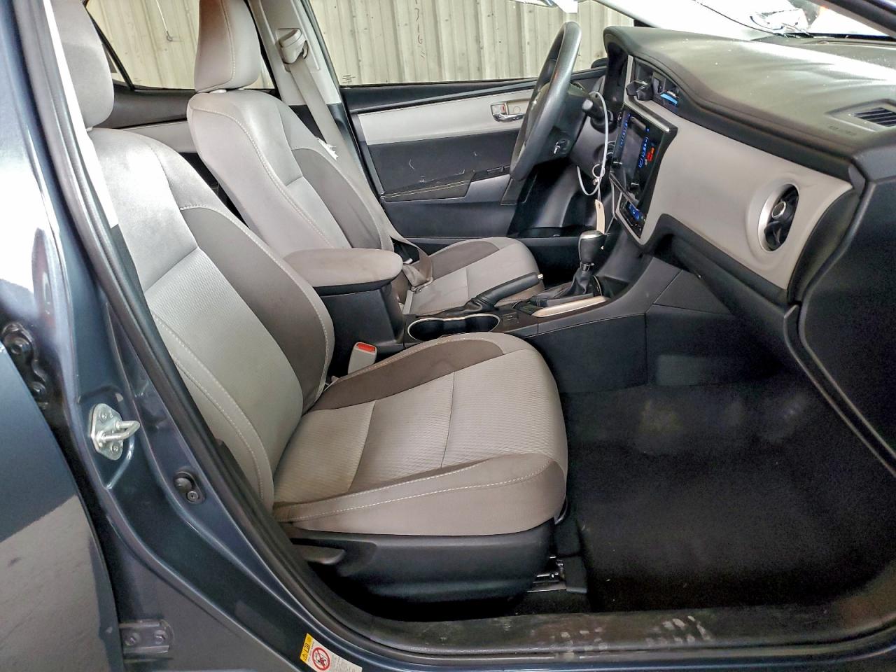 2018 TOYOTA COROLLA L photo 13