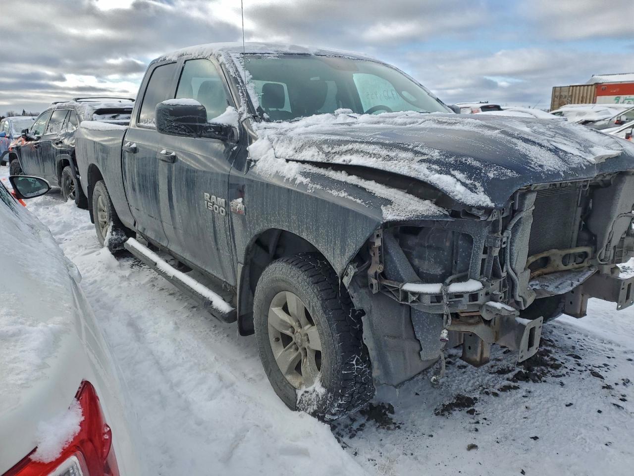 2017 RAM 1500 ST photo 4