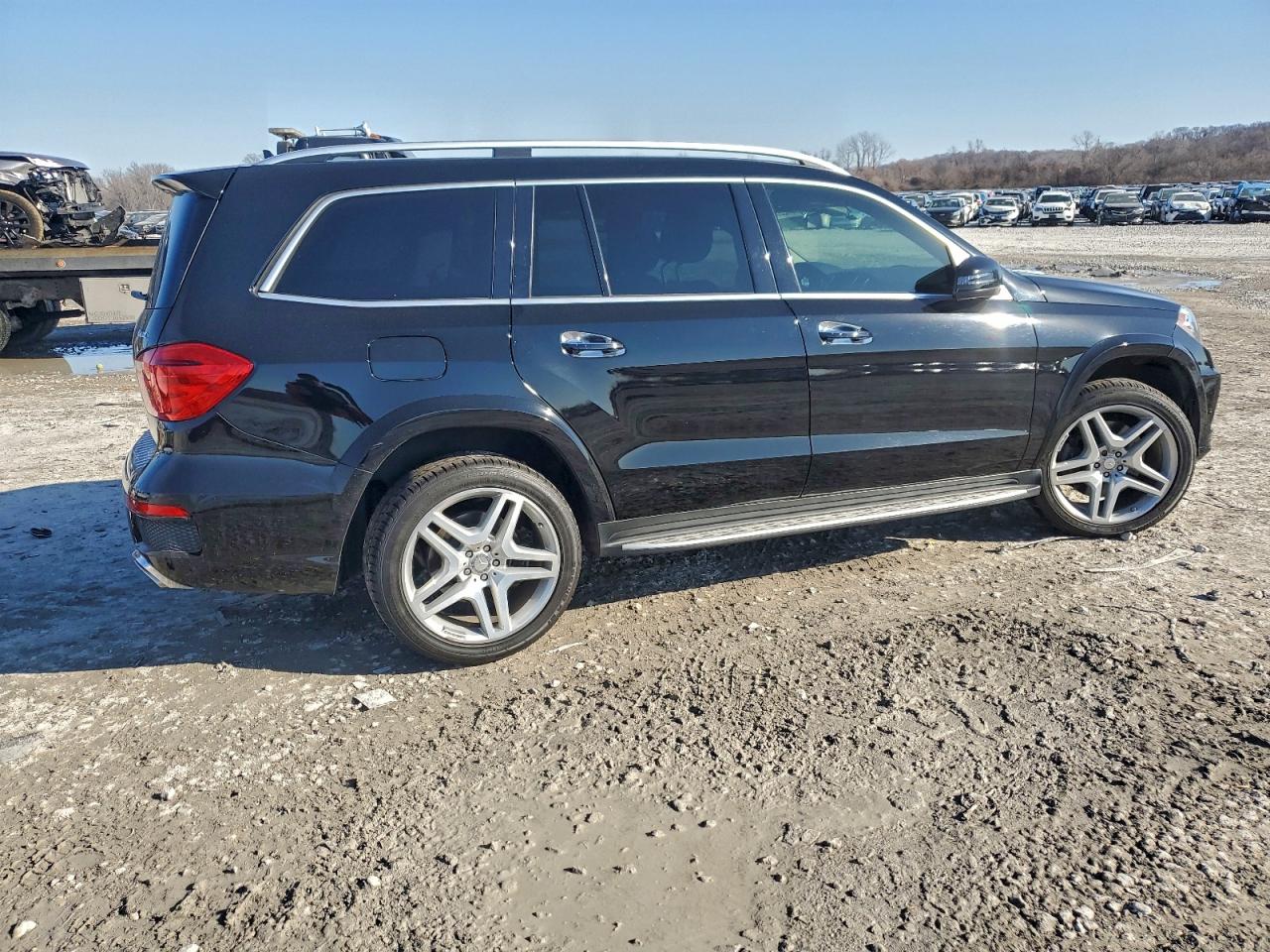 2016 MERCEDES-BENZ GL 550 4MATIC photo 5