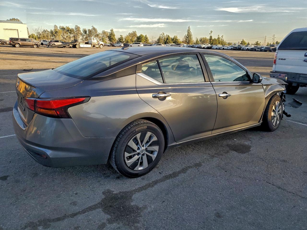 2019 NISSAN ALTIMA S photo 5