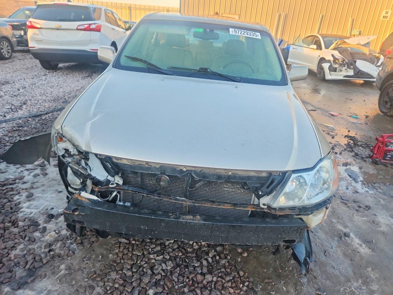 2003 TOYOTA AVALON XL photo 5