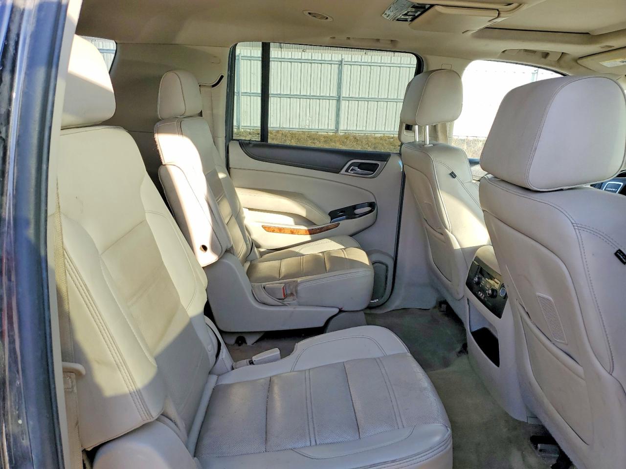 2015 GMC YUKON XL DENALI photo 21