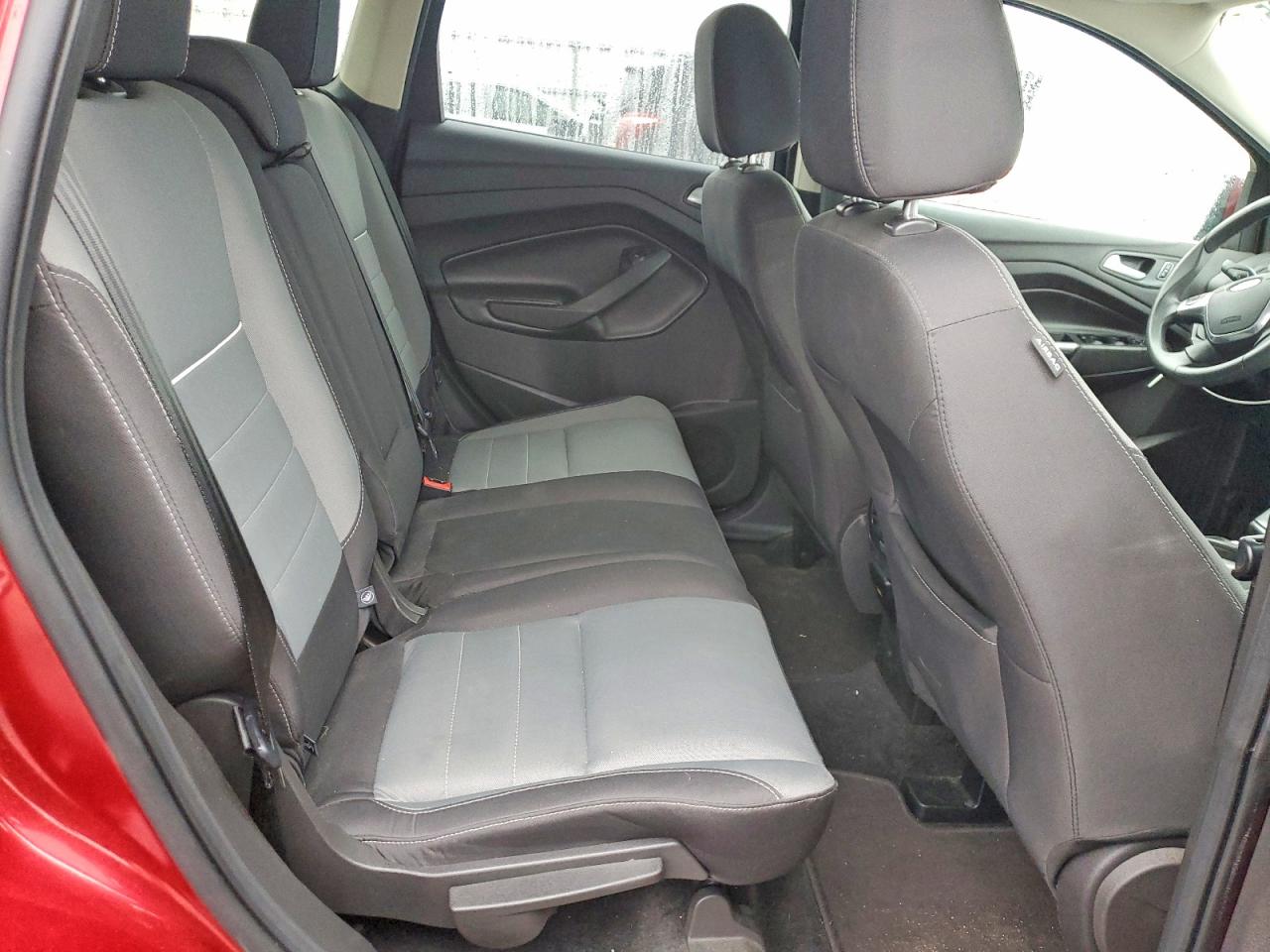 2015 FORD ESCAPE SE photo 11