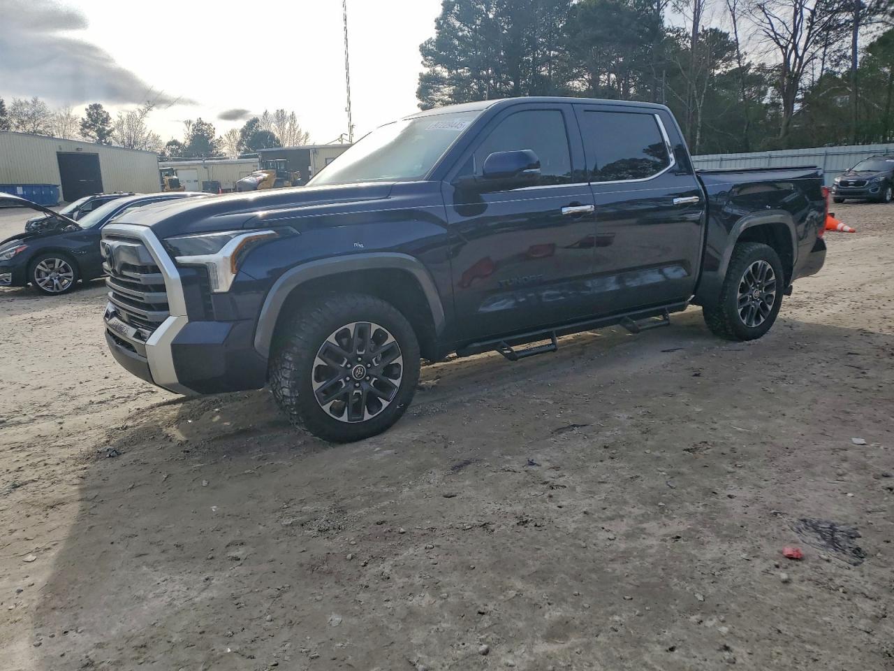 2024 TOYOTA TUNDRA