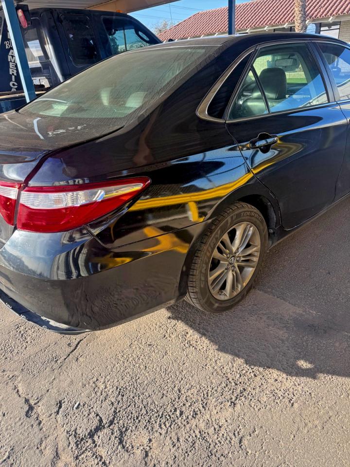 2017 TOYOTA CAMRY LE photo 4
