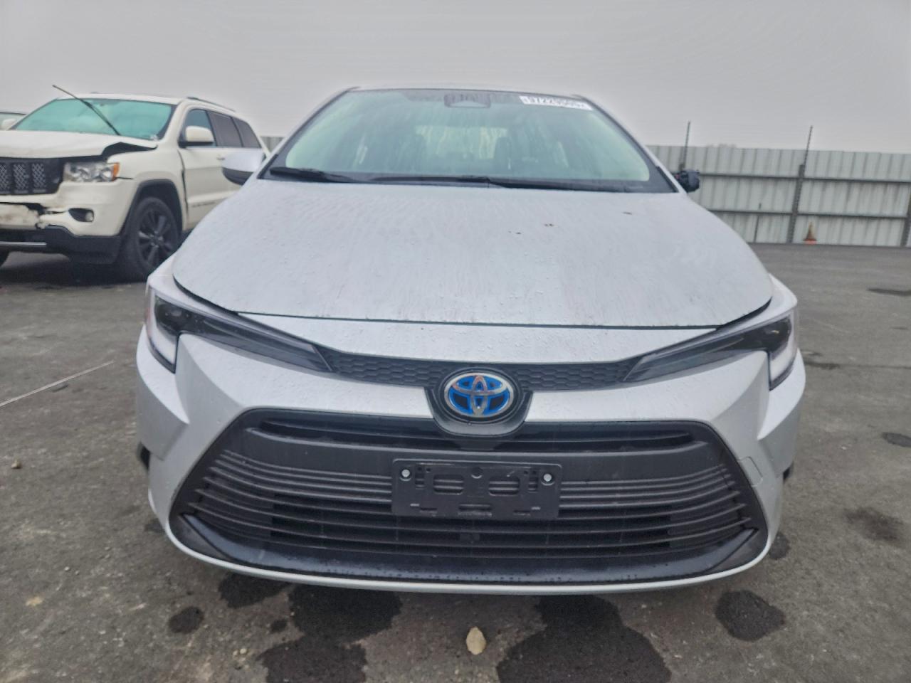 2025 TOYOTA COROLLA LE photo 13