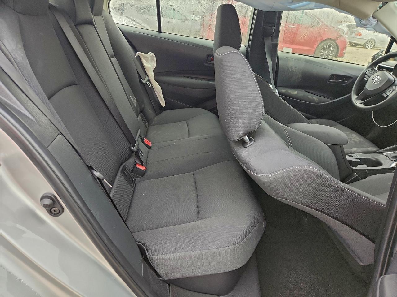 2025 TOYOTA COROLLA LE photo 28