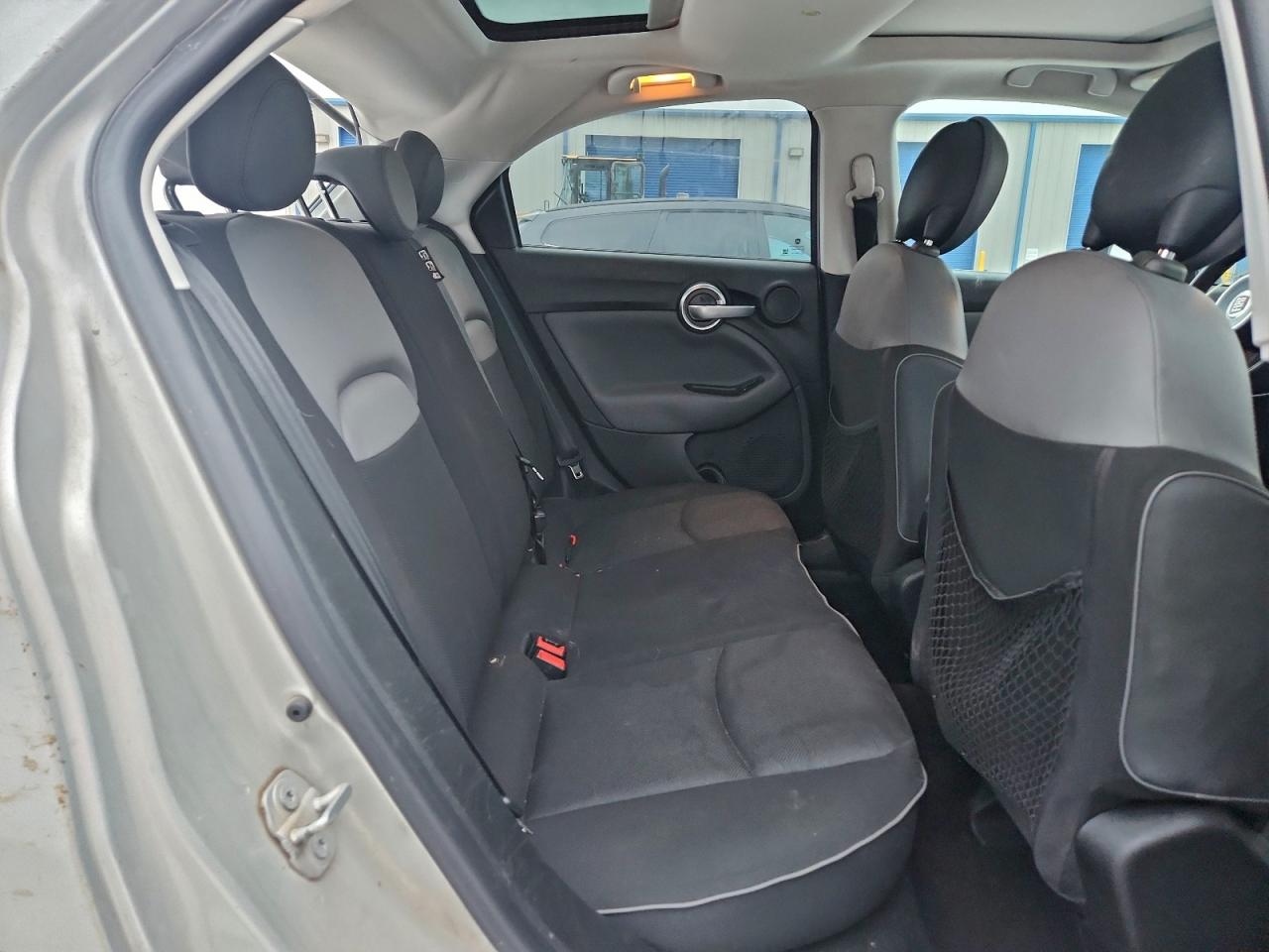 2016 FIAT 500X EASY photo 11