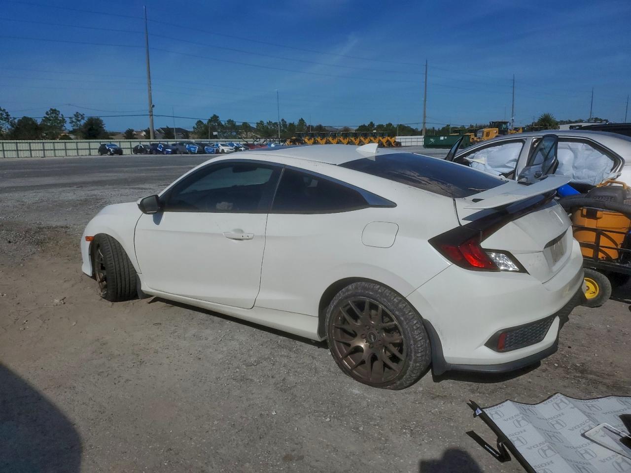 2017 HONDA CIVIC SI photo 2