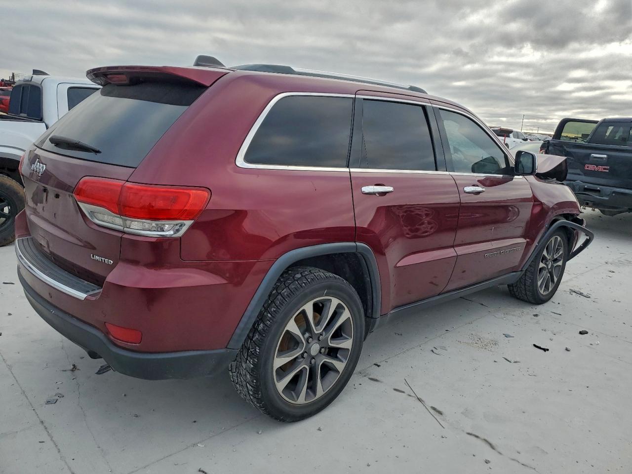 2018 JEEP GRAND CHEROKEE LIMITED photo 3