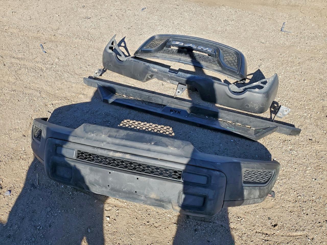 2021 RAM 1500 CLASSIC SLT photo 34