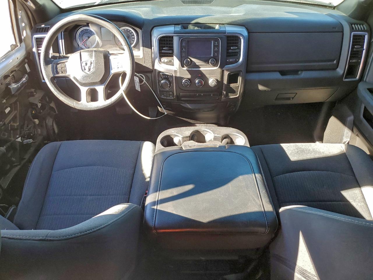 2021 RAM 1500 CLASSIC SLT photo 22