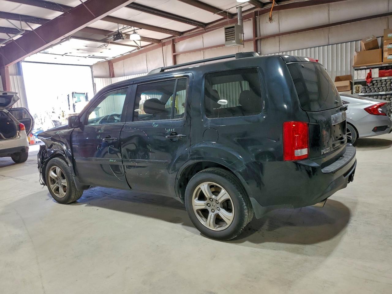 2012 HONDA PILOT EXL photo 2