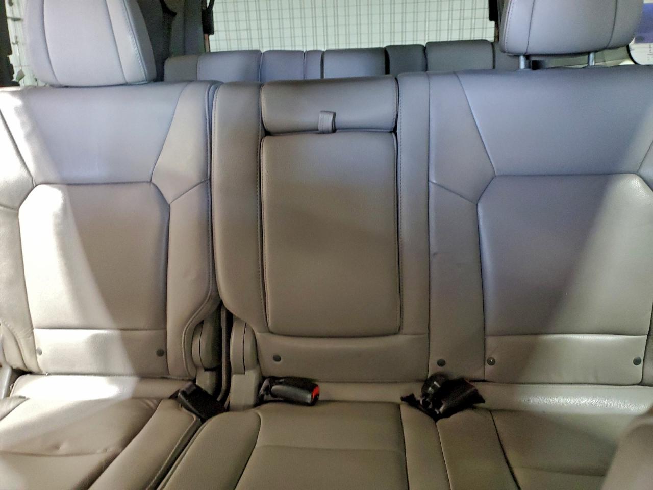 2012 HONDA PILOT EXL photo 10
