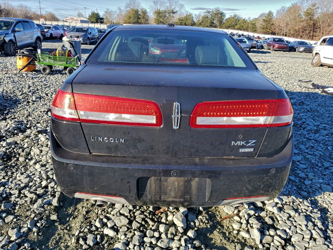2011 LINCOLN MKZ photo 6