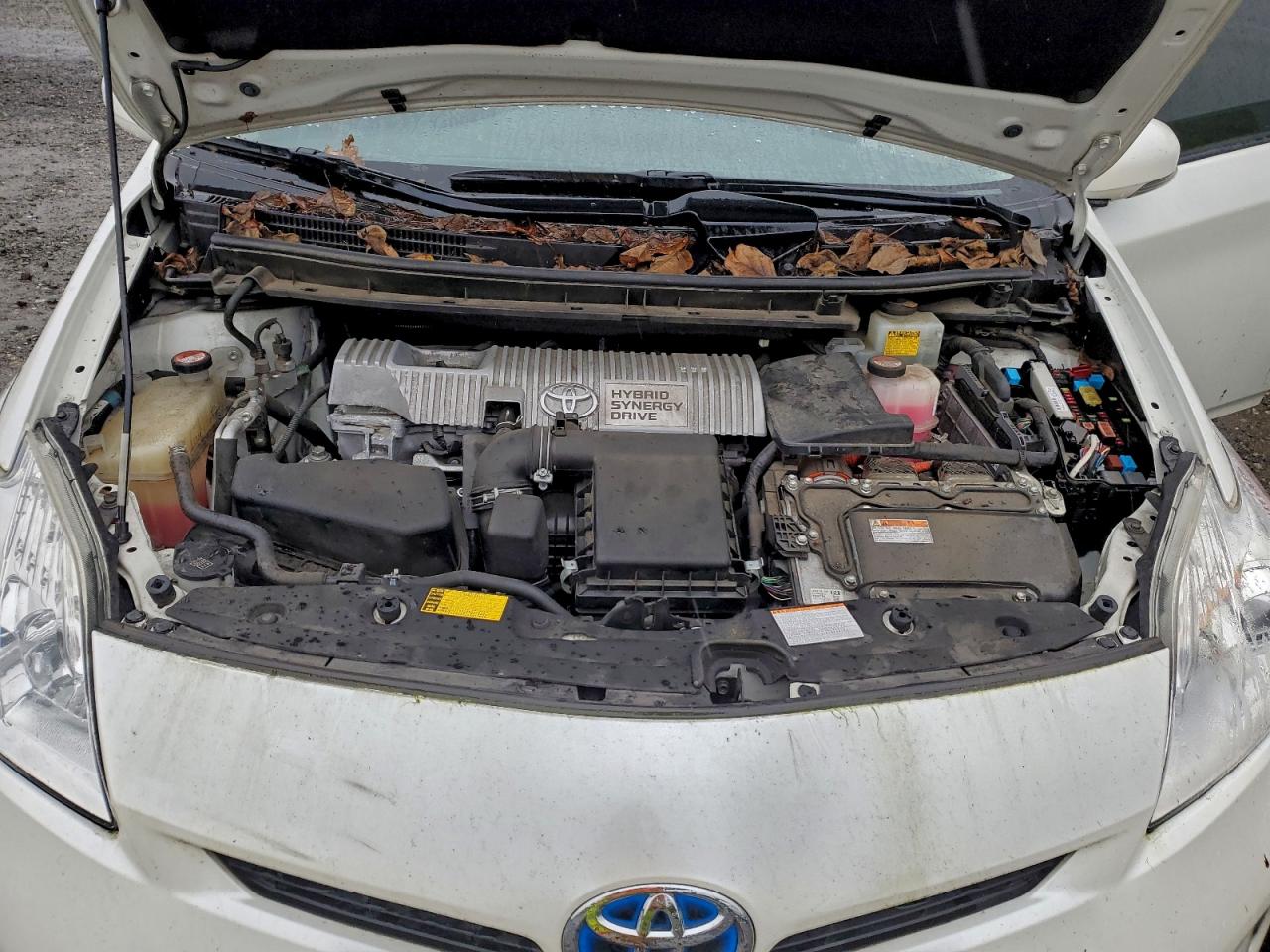 2015 TOYOTA PRIUS photo 12