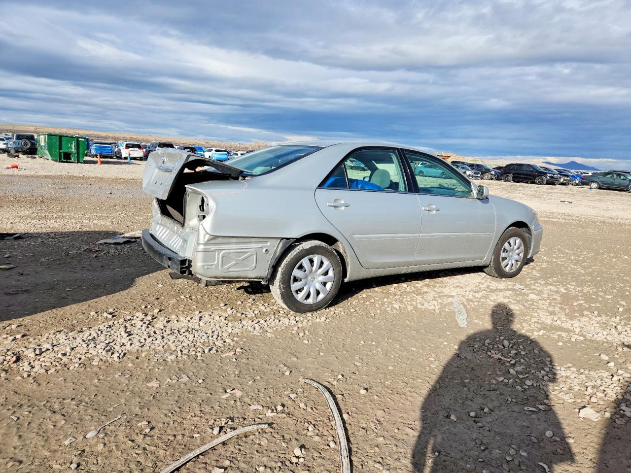 2005 TOYOTA CAMRY LE photo 5